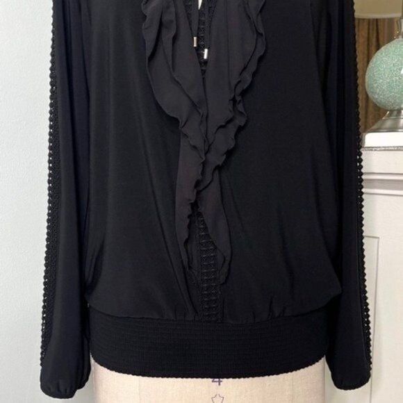 White House Black Market Cascading Ruffle Long Sleeve Shirt w Crochet Lace Trim - Picture 7 of 14